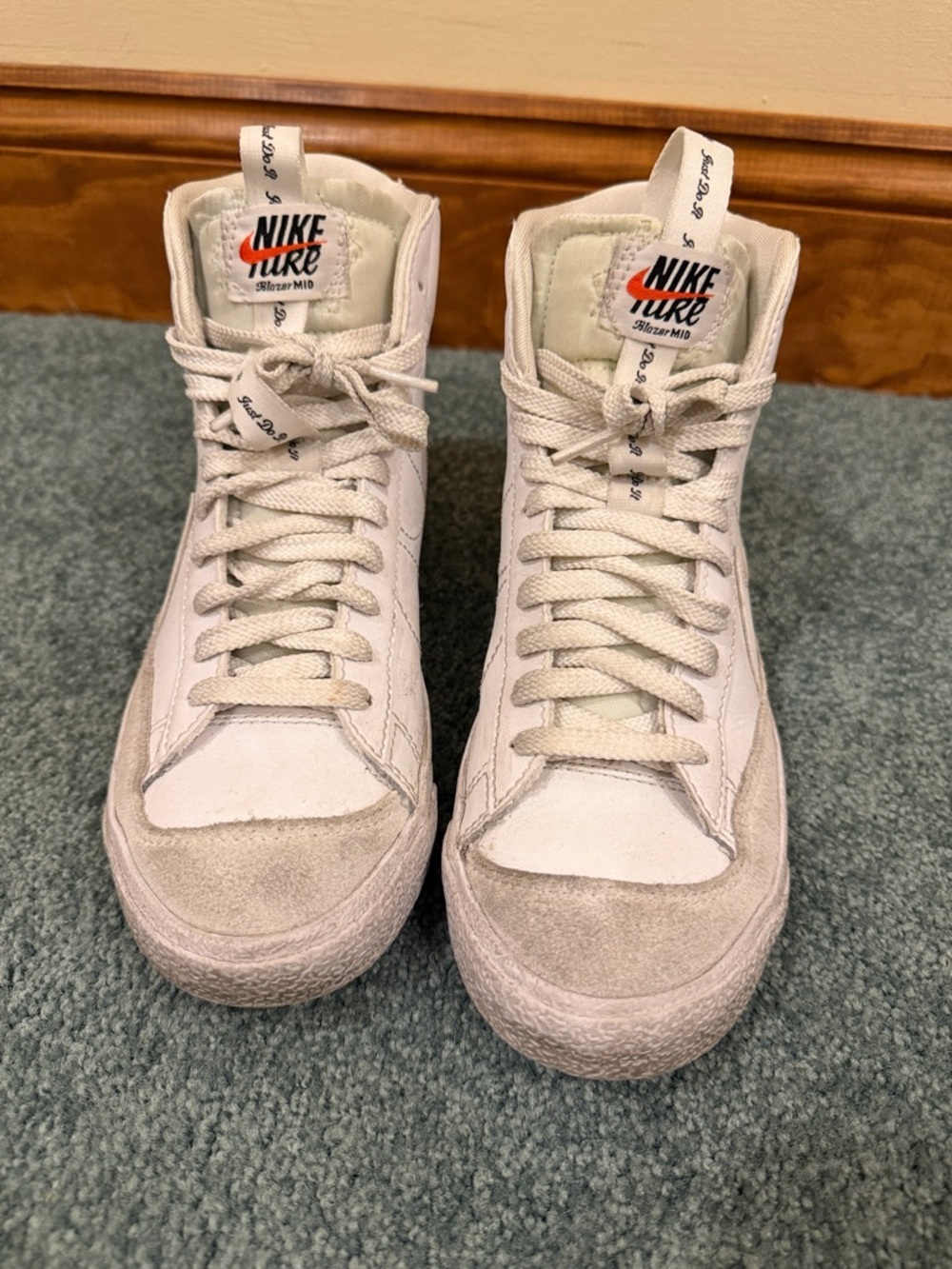 Nike Blazer Mid Men’s High-Top Sneakers - White and Light Gray